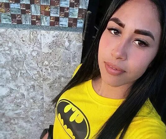 Identifican a joven venezolana en playa desértica de Perú