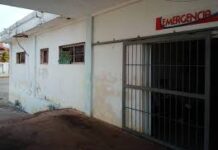 Dos lesionados tras colisión entre camión y moto en la recta de Chichiriviche