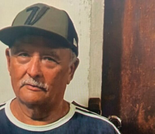Hombre muere aplastado por su propio vehículo durante labores de mantenimiento