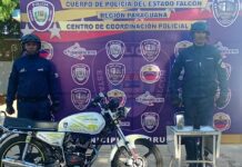 Dos detenidos por resistencia a la autoridad tras intentar darse a la fuga en Punto Fijo