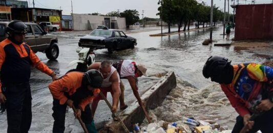 Protección Civil atento en los sectores vulnerables ante las lluvias en el municipio Carirubana