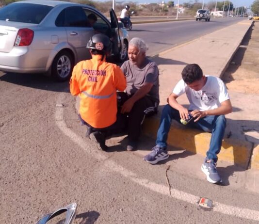 Dos lesionados tras colisión de vehículos en la avenida Luis Beltrán Prieto Figueroa de Punto Fijo