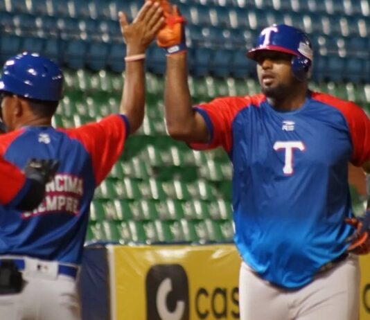Tiburones de La Guaira gana el juego inaugural a los Navegantes del Magallanes