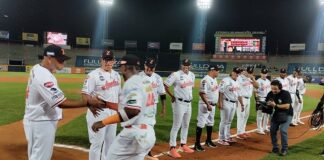 Águilas debuta en la LVBP con blanqueada 8-0 sobre Leones