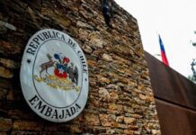 Chile anuncia la reapertura de sus consulados en Venezuela