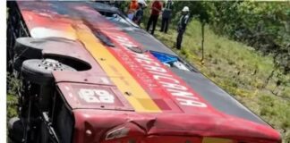 Cinco venezolanos muertos tras vuelco de autobús en Colombia