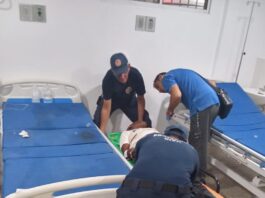Dos personas resultaron gravemente heridas tras colisión entre motos en Chichiriviche