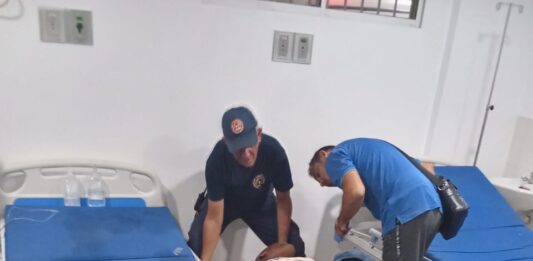 Dos personas resultaron gravemente heridas tras colisión entre motos en Chichiriviche