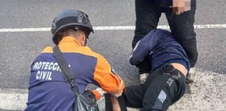 Motorizado resulta con fractura tras colisión en Caja de Agua