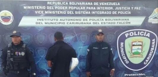 Sujeto arrastró a su pareja con una moto para huir tras propinarle una brutal golpiza en Punta Cardón