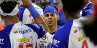 Tiburones ganó el duelo capitalino