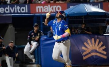 Tiburones logró cuarta victoria