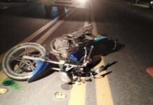 Motorizado desliza por pavimento mojado en la Intercomunal Punta Cardón y deja un lesionado