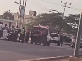 Un perro provocó el deslizamiento de un motorizado en Caja de Agua: conductor herido