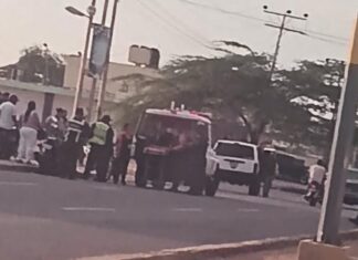 Un perro provocó el deslizamiento de un motorizado en Caja de Agua: conductor herido