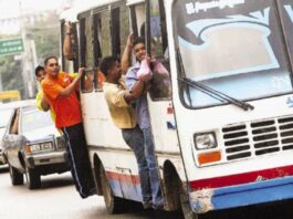 Transportistas proponen fijar el pasaje urbano en US$0,70