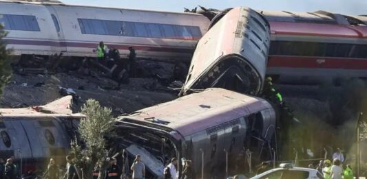 Choque de trenes deja al menos 68 muertos en España
