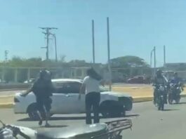 Vídeo| Motorizado resulta lesionado tras colisión en la avenida Rafael González