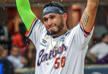Omar Alfonzo conecta jonrón clave y le da a Caribes su sexta victoria consecutiva